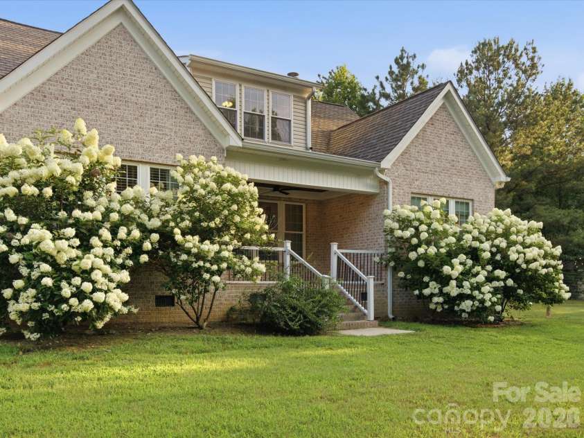 123 Ll Harwell Road, Gastonia, NC 28056.  MLS# CAR4401878, YatesRealty ID 36018. 