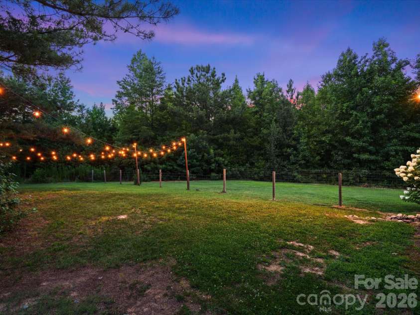 123 Ll Harwell Road, Gastonia, NC 28056.  MLS# CAR4401878, YatesRealty ID 36018. 