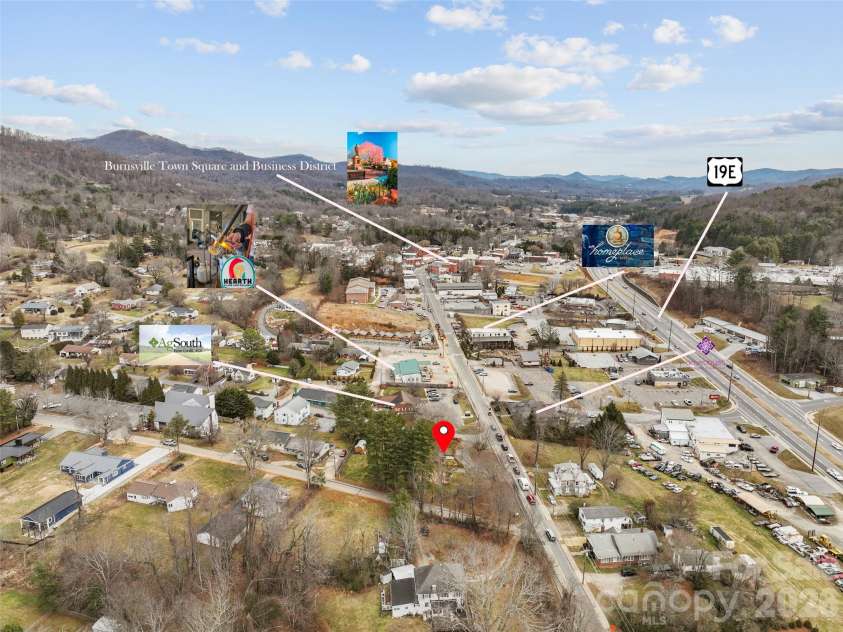506 Main Street, Burnsville, NC 28714.  MLS# CAR4347161, YatesRealty ID 3602. 