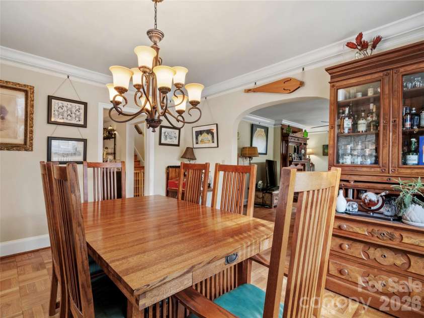 506 Main Street, Burnsville, NC 28714.  MLS# CAR4347161, YatesRealty ID 3602. 