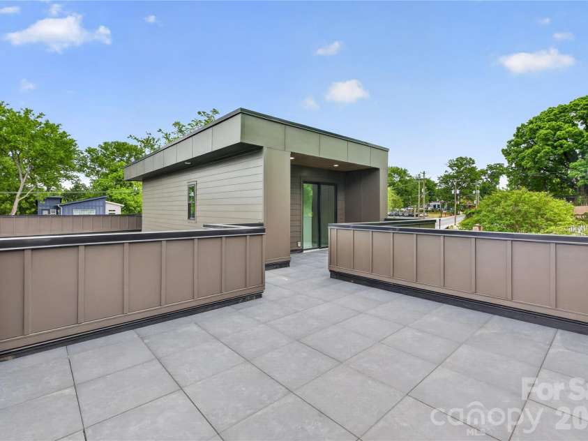 850 Belmont Avenue, Charlotte, NC 28205.  MLS# CAR4362751, YatesRealty ID 36021. 