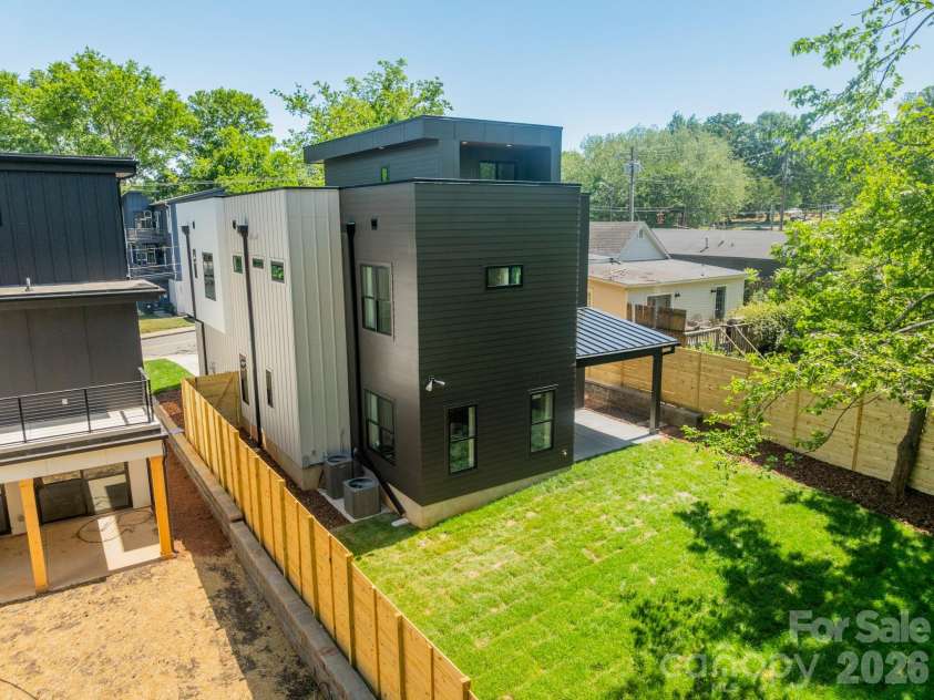 850 Belmont Avenue, Charlotte, NC 28205.  MLS# CAR4362751, YatesRealty ID 36021. 