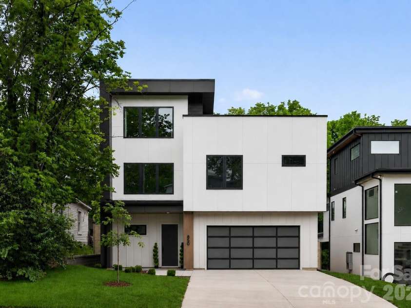 850 Belmont Avenue, Charlotte, NC 28205.  MLS# CAR4362751, YatesRealty ID 36021. Modern Front Exterior