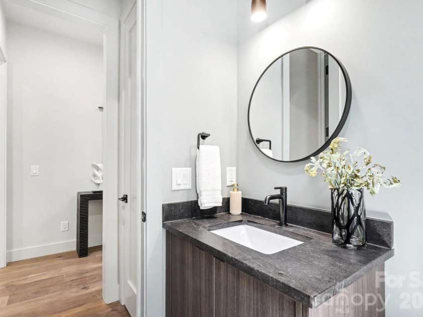850 Belmont Avenue, Charlotte, NC 28205.  MLS# CAR4362751, YatesRealty ID 36021. Powder Room First Floor