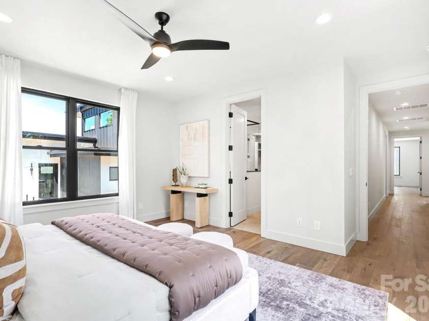 850 Belmont Avenue, Charlotte, NC 28205.  MLS# CAR4362751, YatesRealty ID 36021. Primary Bedroom