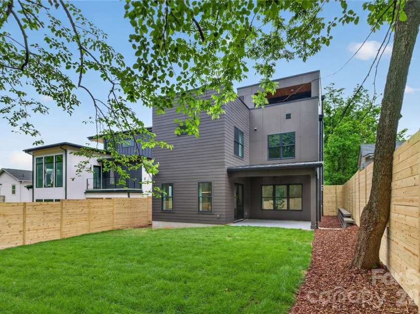 850 Belmont Avenue, Charlotte, NC 28205.  MLS# CAR4362751, YatesRealty ID 36021. Rear View