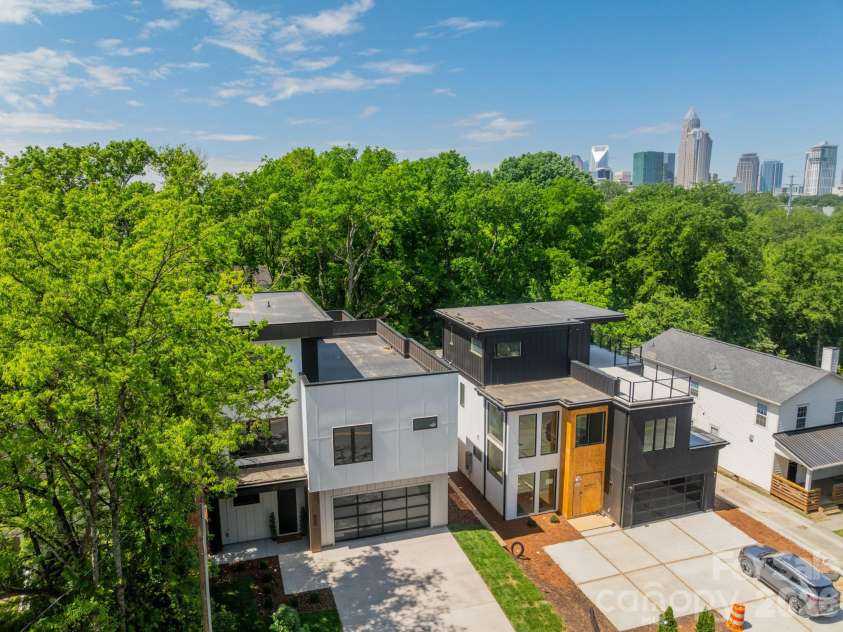 850 Belmont Avenue, Charlotte, NC 28205.  MLS# CAR4362751, YatesRealty ID 36021. Uptown Charlotte!