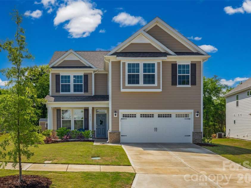 1521 Black Walnut Street, Monroe, NC 28112.  MLS# CAR4371149, YatesRealty ID 36022. 