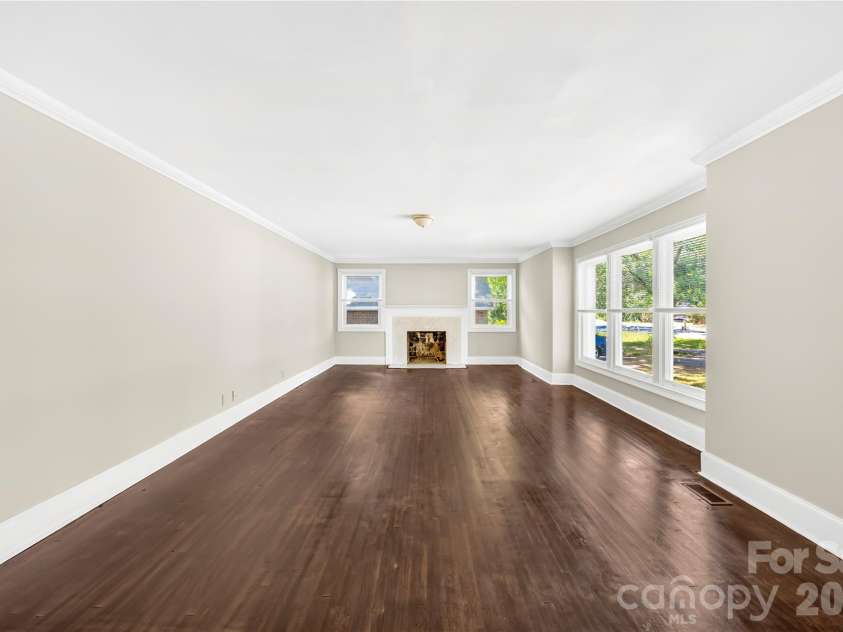 4418 Sharon Amity Road, Charlotte, NC 28205.  MLS# CAR4385812, YatesRealty ID 36023. 