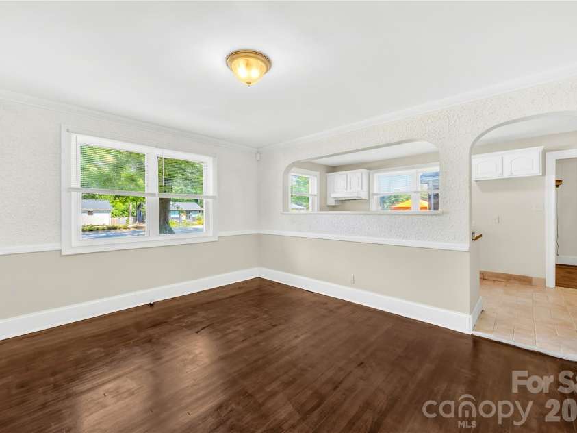 4418 Sharon Amity Road, Charlotte, NC 28205.  MLS# CAR4385812, YatesRealty ID 36023. 