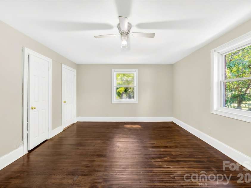 4418 Sharon Amity Road, Charlotte, NC 28205.  MLS# CAR4385812, YatesRealty ID 36023. 