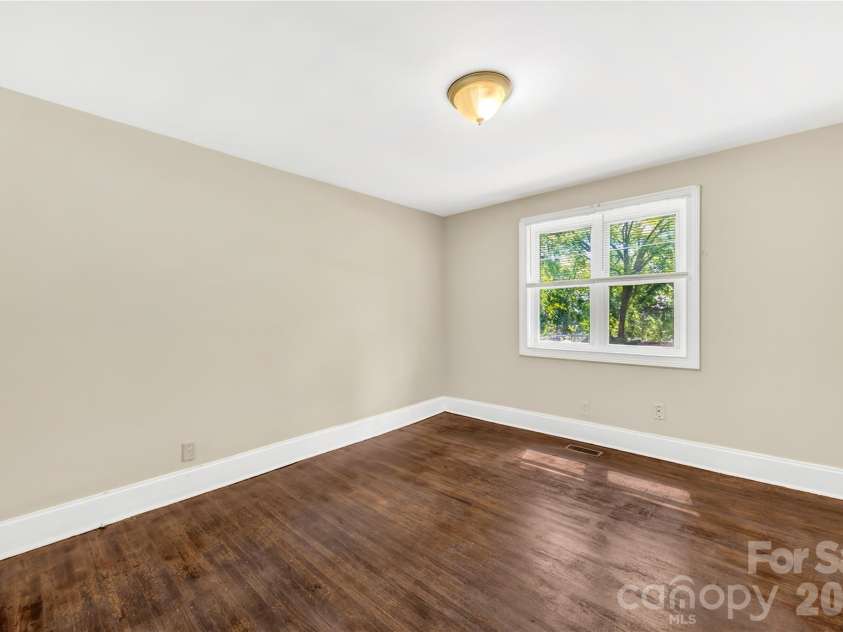 4418 Sharon Amity Road, Charlotte, NC 28205.  MLS# CAR4385812, YatesRealty ID 36023. 