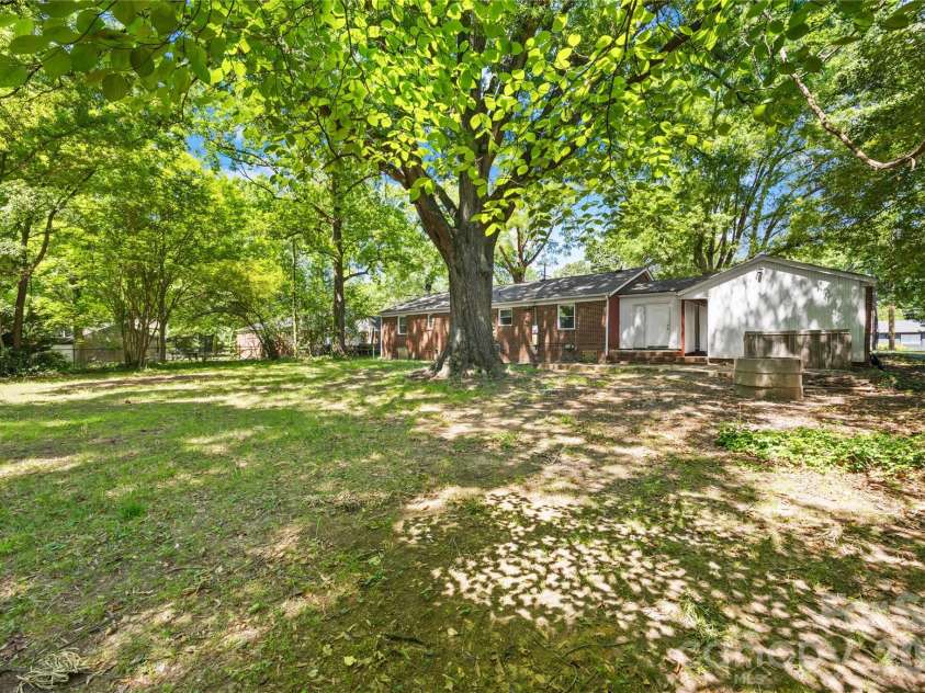 4418 Sharon Amity Road, Charlotte, NC 28205.  MLS# CAR4385812, YatesRealty ID 36023. 