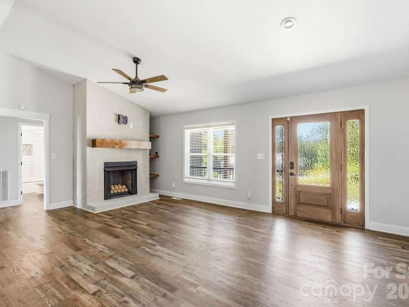 169 Old Brushy Drive, Lexington, NC 27292.  MLS# CAR4393911, YatesRealty ID 36025. 