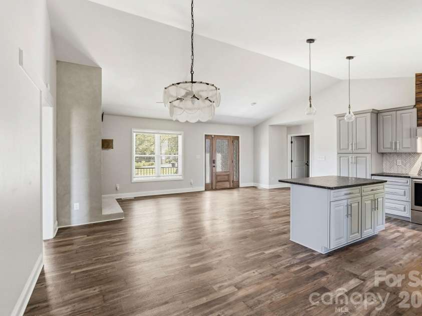 169 Old Brushy Drive, Lexington, NC 27292.  MLS# CAR4393911, YatesRealty ID 36025. 