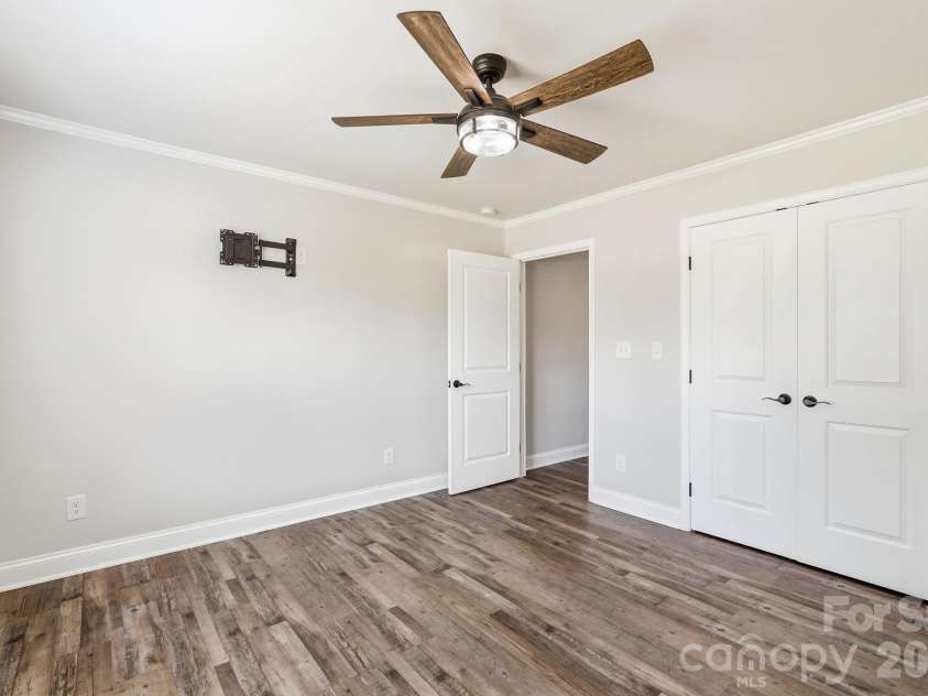 169 Old Brushy Drive, Lexington, NC 27292.  MLS# CAR4393911, YatesRealty ID 36025. 