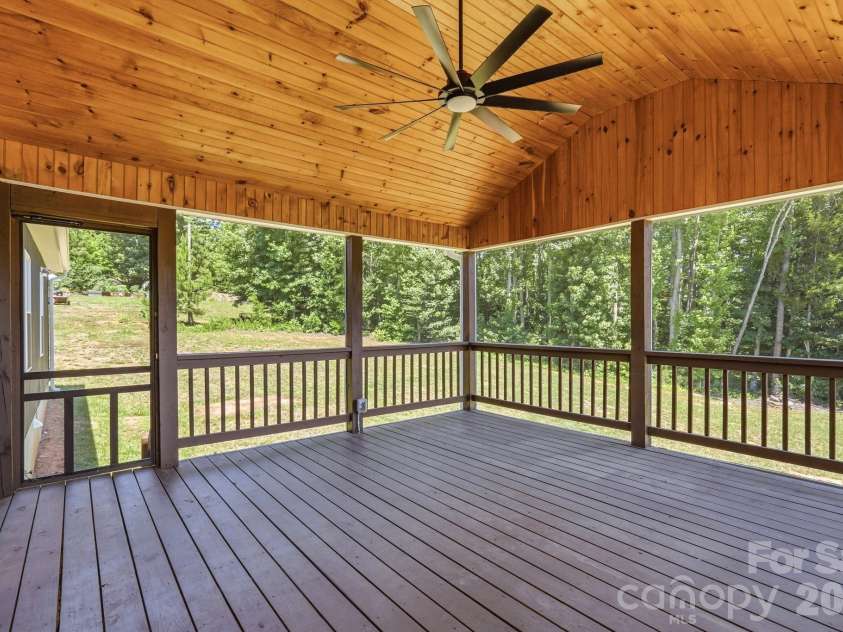 169 Old Brushy Drive, Lexington, NC 27292.  MLS# CAR4393911, YatesRealty ID 36025. 