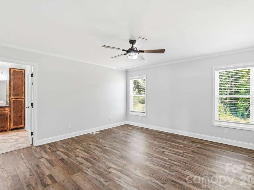169 Old Brushy Drive, Lexington, NC 27292.  MLS# CAR4393911, YatesRealty ID 36025. 