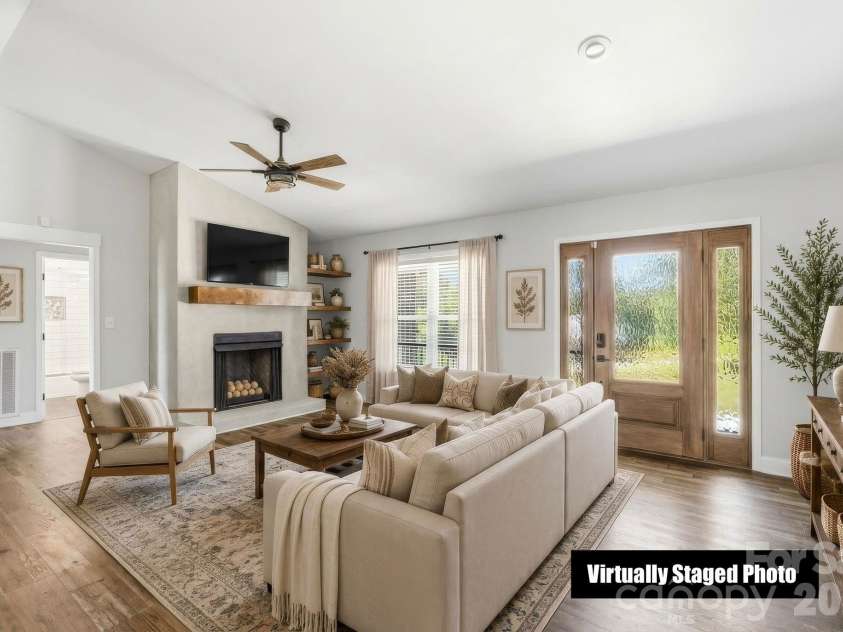 169 Old Brushy Drive, Lexington, NC 27292.  MLS# CAR4393911, YatesRealty ID 36025. Virtually Staged