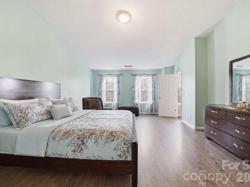 5214 Coffeeberry Lane, Charlotte, NC 28227.  MLS# CAR4398838, YatesRealty ID 36029. 