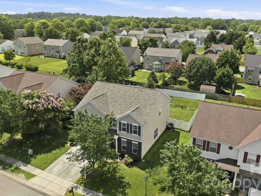 5214 Coffeeberry Lane, Charlotte, NC 28227.  MLS# CAR4398838, YatesRealty ID 36029. 