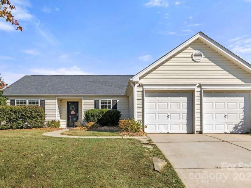 1010 Glen Hollow Drive, Indian Trail, NC 28079.  MLS# CAR4305225, YatesRealty ID 3603. 