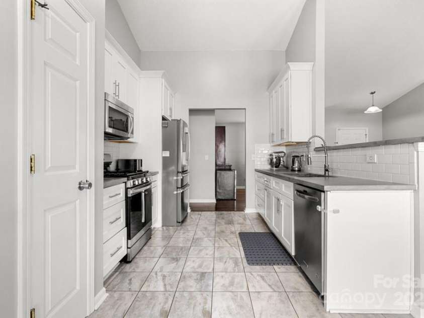 1010 Glen Hollow Drive, Indian Trail, NC 28079.  MLS# CAR4305225, YatesRealty ID 3603. 