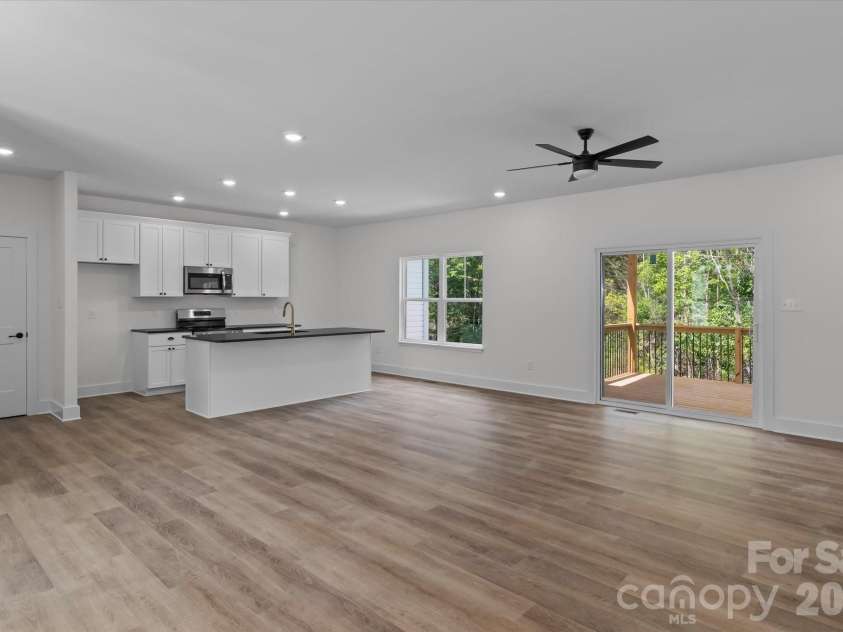 214 Lockhard Circle, Troutman, NC 28166.  MLS# CAR4399868, YatesRealty ID 36030. 