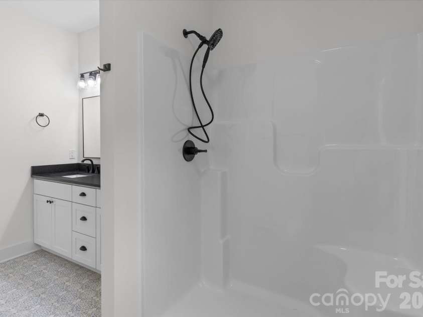 214 Lockhard Circle, Troutman, NC 28166.  MLS# CAR4399868, YatesRealty ID 36030. 