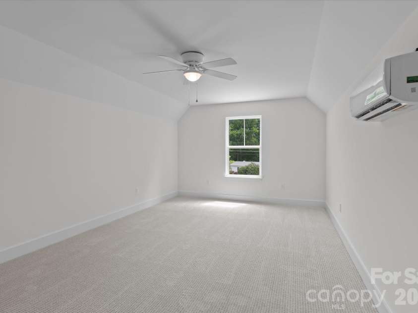 214 Lockhard Circle, Troutman, NC 28166.  MLS# CAR4399868, YatesRealty ID 36030. 