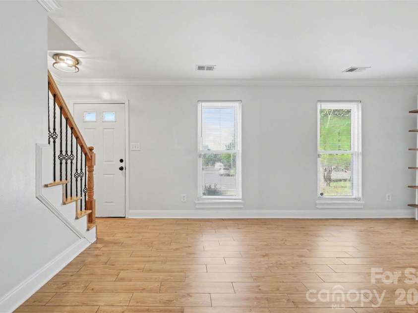 6739 Old Meadow Road, Charlotte, NC 28227.  MLS# CAR4401893, YatesRealty ID 36031. 
