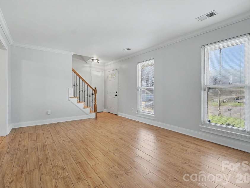 6739 Old Meadow Road, Charlotte, NC 28227.  MLS# CAR4401893, YatesRealty ID 36031. 
