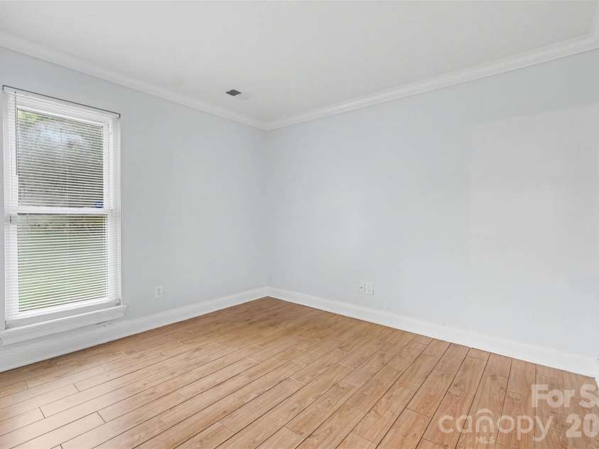 6739 Old Meadow Road, Charlotte, NC 28227.  MLS# CAR4401893, YatesRealty ID 36031. 