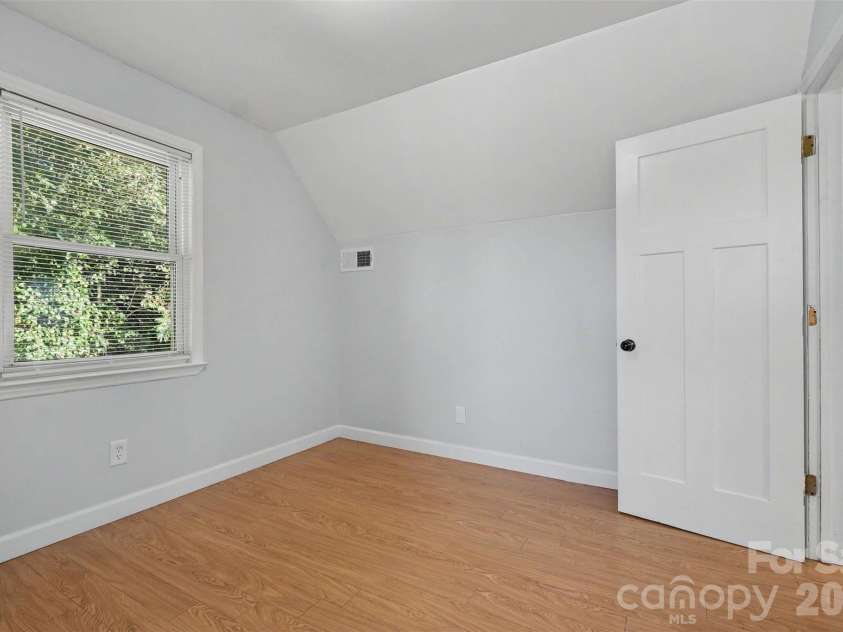 6739 Old Meadow Road, Charlotte, NC 28227.  MLS# CAR4401893, YatesRealty ID 36031. 