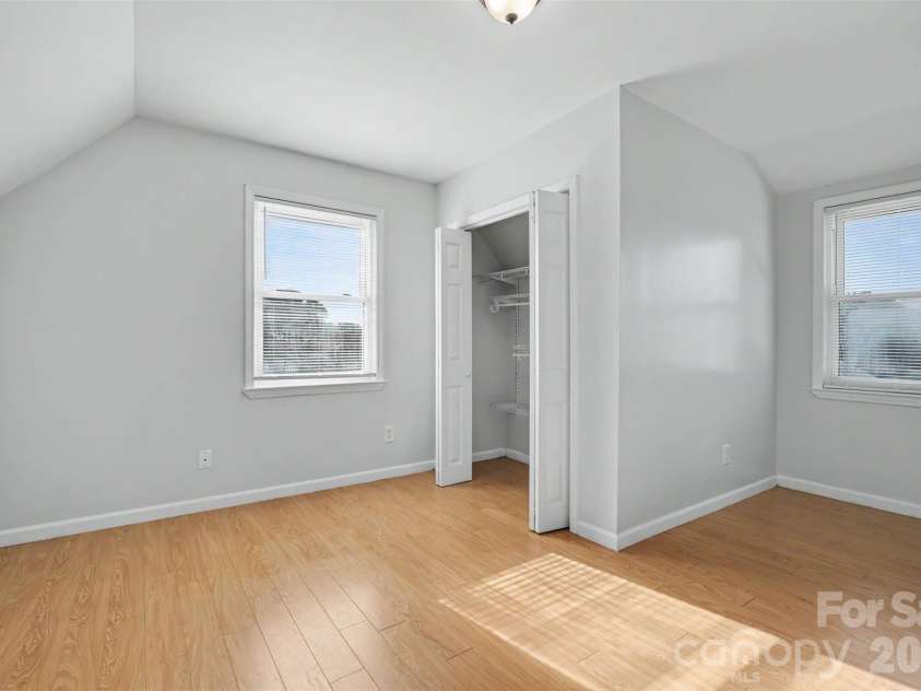 6739 Old Meadow Road, Charlotte, NC 28227.  MLS# CAR4401893, YatesRealty ID 36031. 