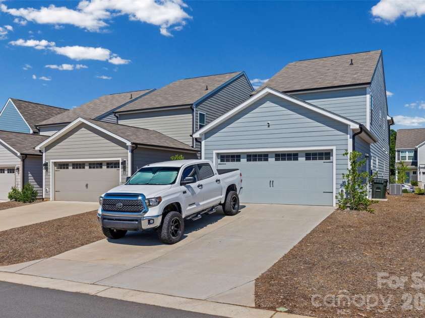 677 Candela Court, York, SC 29745.  MLS# CAR4401251, YatesRealty ID 36033. 