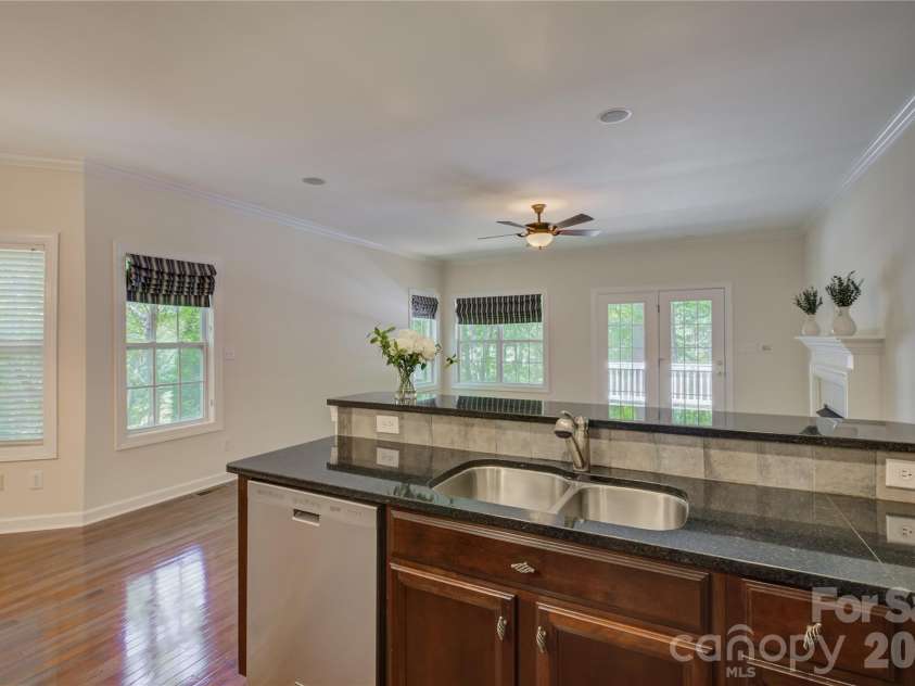 14125 Montecastillo Place, Charlotte, NC 28278.  MLS# CAR4394148, YatesRealty ID 36035. 