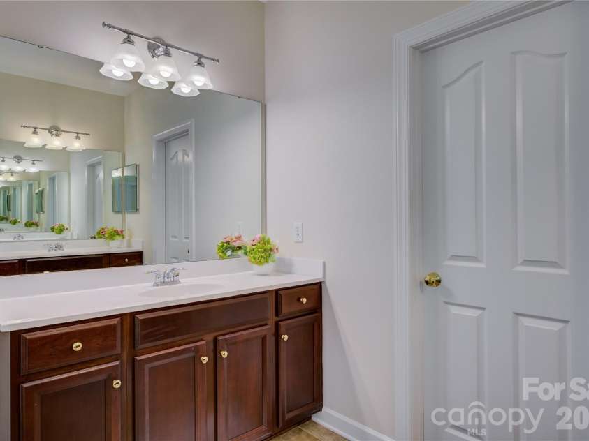 14125 Montecastillo Place, Charlotte, NC 28278.  MLS# CAR4394148, YatesRealty ID 36035. 