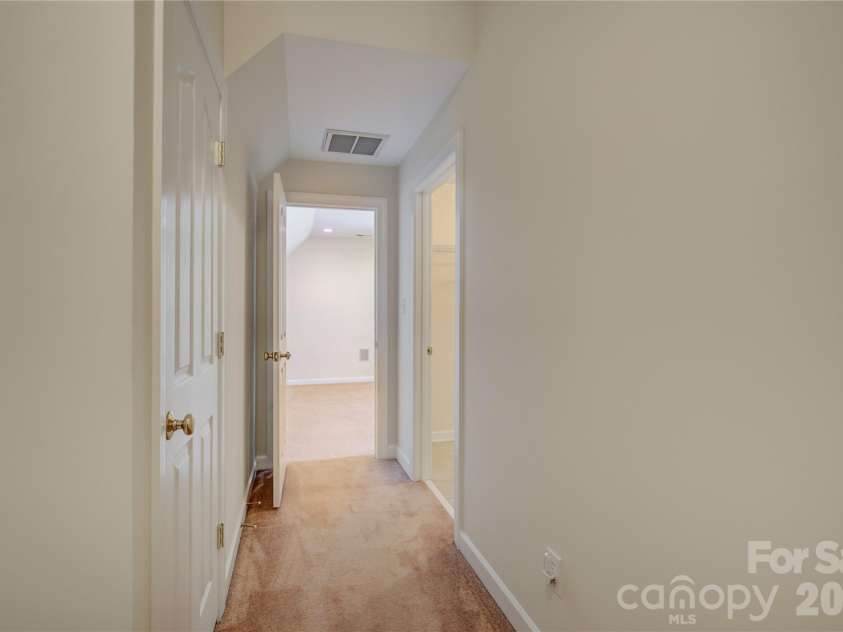 14125 Montecastillo Place, Charlotte, NC 28278.  MLS# CAR4394148, YatesRealty ID 36035. 