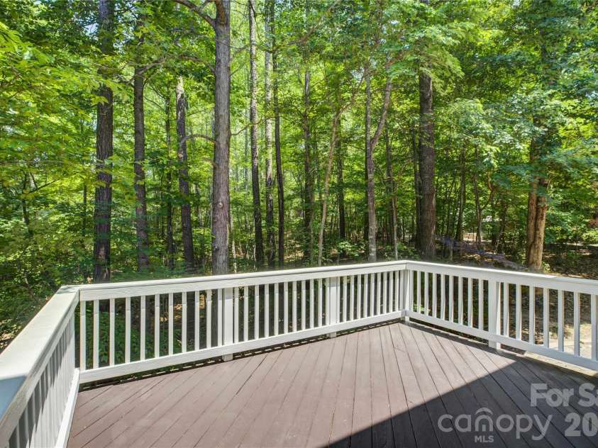 14125 Montecastillo Place, Charlotte, NC 28278.  MLS# CAR4394148, YatesRealty ID 36035. 