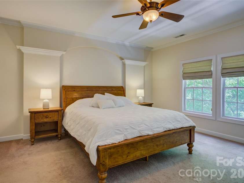 14125 Montecastillo Place, Charlotte, NC 28278.  MLS# CAR4394148, YatesRealty ID 36035. Primary suite