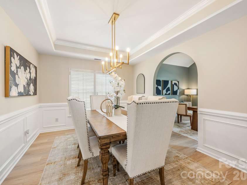 20307 Southshore Drive, Cornelius, NC 28031.  MLS# CAR4395285, YatesRealty ID 36036. Dining Room