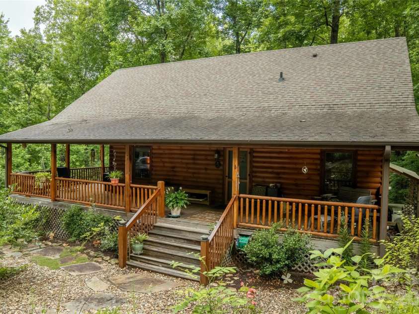 700 Howard Drive, Lake Lure, NC 28746.  MLS# CAR4396697, YatesRealty ID 36039. 