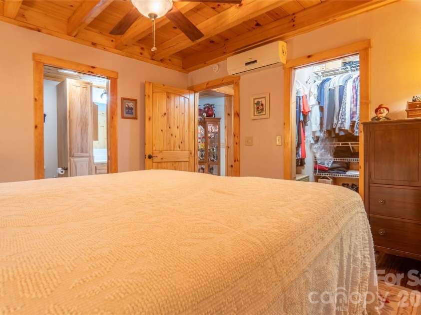 700 Howard Drive, Lake Lure, NC 28746.  MLS# CAR4396697, YatesRealty ID 36039. 