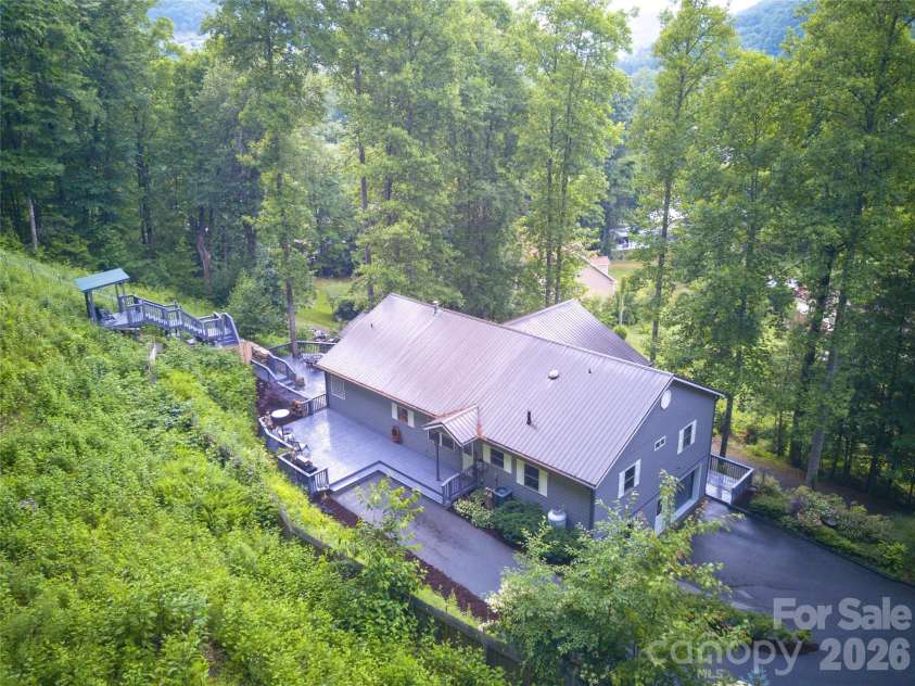 7 Higel Lane, Maggie Valley, NC 28751.  MLS# CAR4400794, YatesRealty ID 36040. 