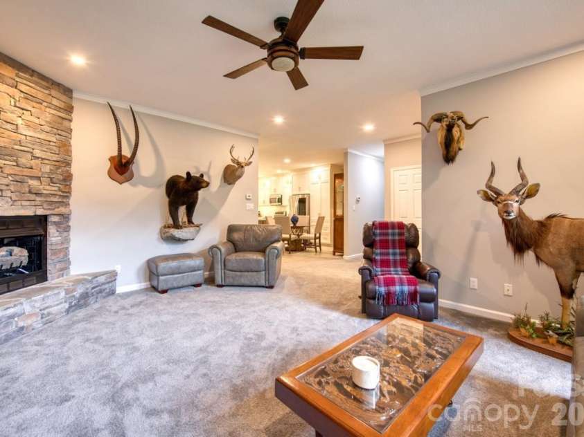 7 Higel Lane, Maggie Valley, NC 28751.  MLS# CAR4400794, YatesRealty ID 36040. 