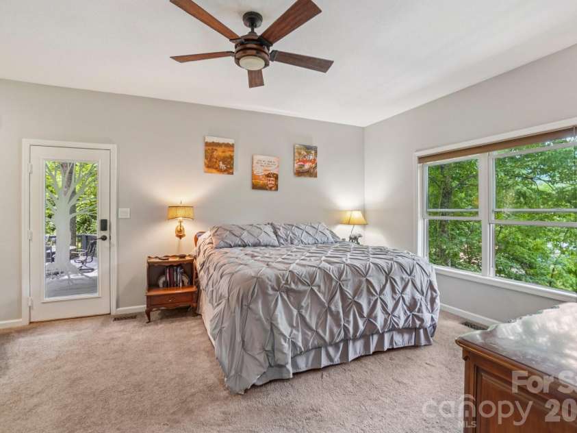 7 Higel Lane, Maggie Valley, NC 28751.  MLS# CAR4400794, YatesRealty ID 36040. Primary Bedroom