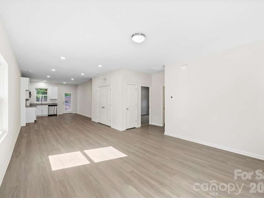 402 Brice Street, Kings Mountain, NC 28086.  MLS# CAR4389813, YatesRealty ID 36045. 