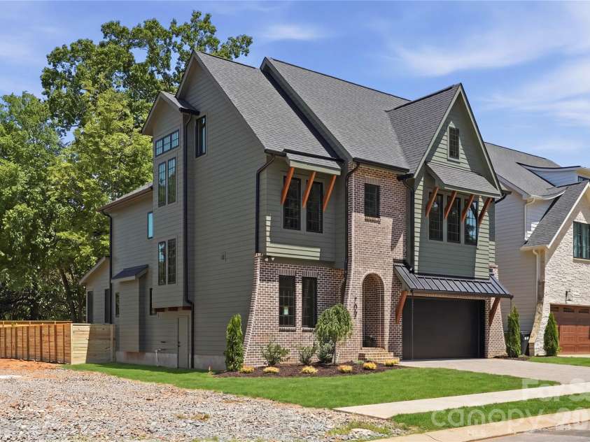 709 Bertonley Avenue, Charlotte, NC 28211.  MLS# CAR4378882, YatesRealty ID 36046. 