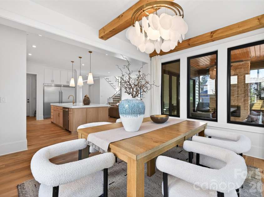 709 Bertonley Avenue, Charlotte, NC 28211.  MLS# CAR4378882, YatesRealty ID 36046. 